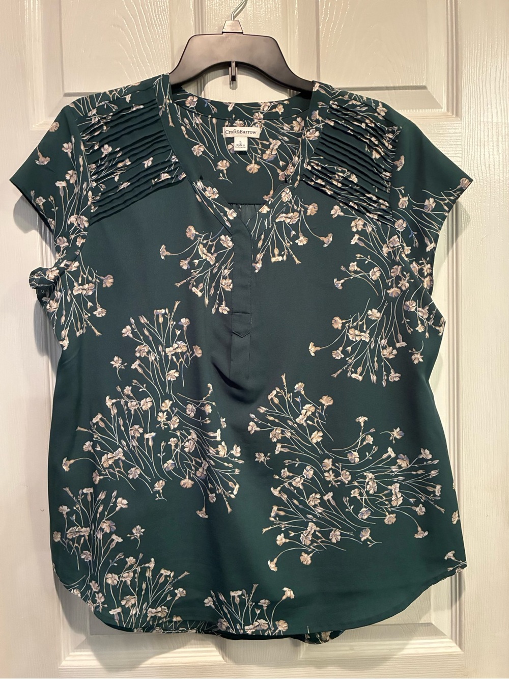 croft & barrow Dark Green Floral Pintuck Cap-Sleeve Blouse